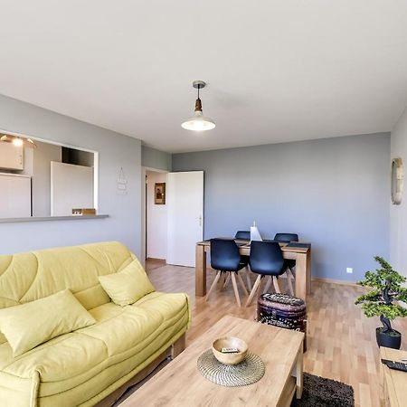 Chic Apart With Parking And Balcony Apartman Cergy Kültér fotó